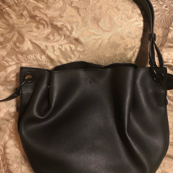 Guess bag - Picture 1 of 6
